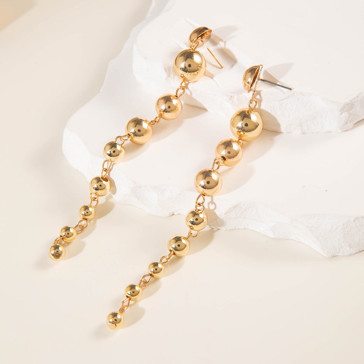 Wholesale Metal round beads fashion retro personality geometric tassel long earrings